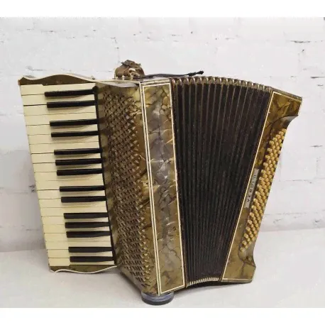 Аккордеон Hohner Verdi II 80 бас-3